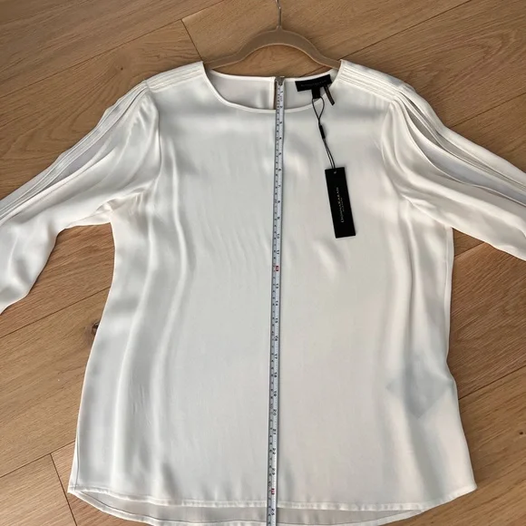 🔥NWT. Donna Karan Cream Blouse Size M - Picture 11 of 12